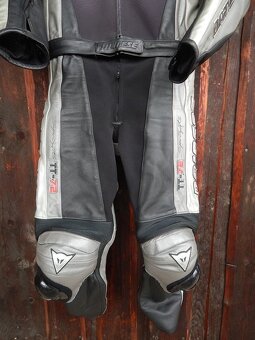 Dvoudilna kombineza Dainese vel.52 / L, malo jeta - 4