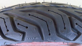 Zánovní pneu Michelin - 4