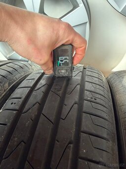 Hankook 205/60 R16 - 4