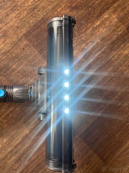 Bezdrátový tyčový vysavač - 4