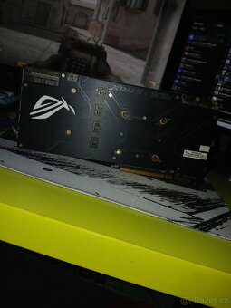 1080ti STRIX GAMING - 4