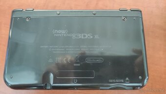 Nintendo 3DS XL - 4