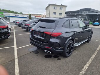 Mercedes-Benz GLC 300d 4MATIC - 4