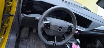 Opel astra 1.2 t 81kw - 4