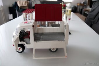 prodám velkou sadu Schleich - 4