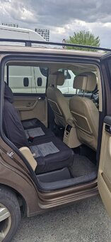 Volkswagen touran - 4
