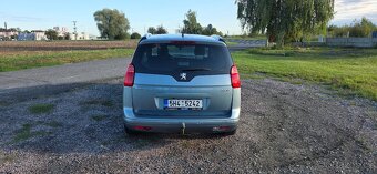 Peugeot 5008, 1.6 BA, automat, panorama – 159 000 Kč (dohoda - 4