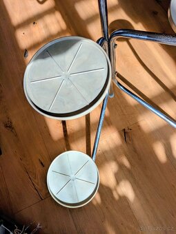 Funkcionalismus - Starožitný chromovaný etažér na květiny - 4