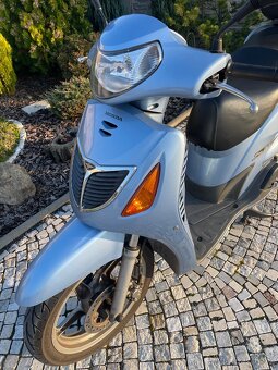 Honda SH 125 ccm rok 2003 - 4
