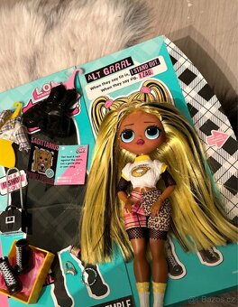 LOL Omg Alt Grrrl – chybí 1 naušnice“ - 4