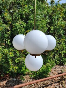 1. republikový mosazný koulový lustr z vily - 4