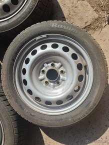 Prodám sadu disků 6,5Jx16H2 ET55 + zimní pneu 205/50/R16 - 4