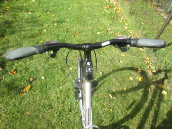 Dámské trekingové kolo - 4