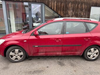 Kia cee'd kombi, benzín, manuální - 4