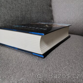 Hostitel (Stephenie Meyer) filmový přebal 2. vydání - 4