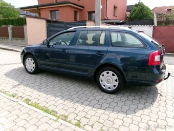 Škoda Octavia Combi 2,0 TDi NAVI ,KLIMA - 4