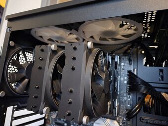 Prodám PC skříň s chladičem - 4