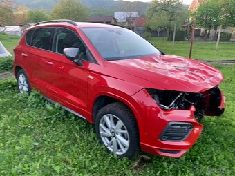 Predám havarovanú Seat Ateca 1,5tsi 110kw Dsg 8/2024. - 4