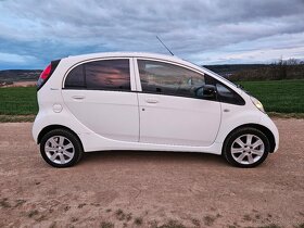 Elektromobil Peugeot ION - 4