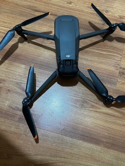Dron DJI Mavic 3 - 4