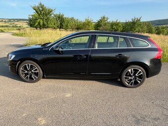 Volvo V60, 2.4 D6 AWD 158 kW PLUG-IN HYBRID - 4