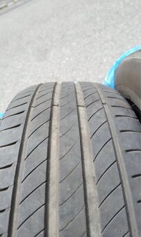 Pneumatiky 215/60 r17 - 4