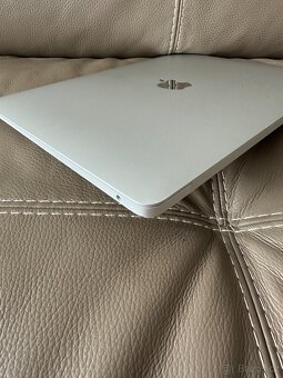 MacBook Air M1 2022 - 4