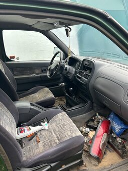 Nissan navara d 22 - 4