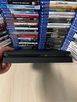 Herní konzole PS4 PlayStation 4 Slim 1 TB - 4
