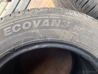 Imperial Ecovan 3 RF19, 215/60R16C - 4