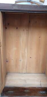 Starožitná skříň - 4