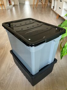 Šedý kompostér s chovnou nádobou o objemu 18 l - 4