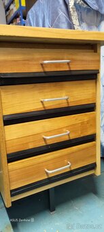 Kancelářský stůl - 4