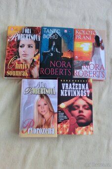 44 x Nora Roberts - 4