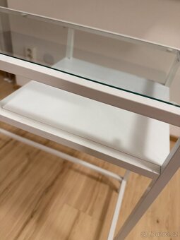 stul stolek kosmeticky, psaci na notebook - 4