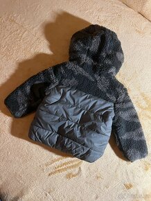 Chlapčenská zimná bunda F&F veľ.6-9m - 4