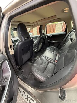Volvo XC60 - 4