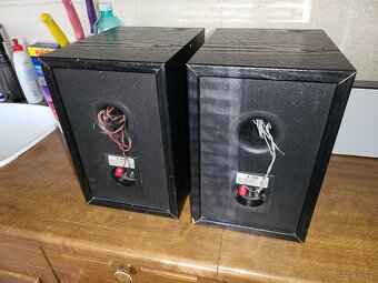 Prodám Jamo repro- E530, VE DŘEVĚ, má to výtečný zvuk, vc - 4