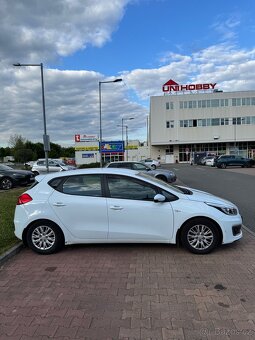 Kia Ceed - 4
