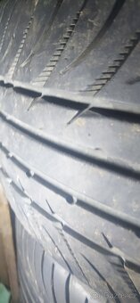 Letní pneu 235/45/18 - 4