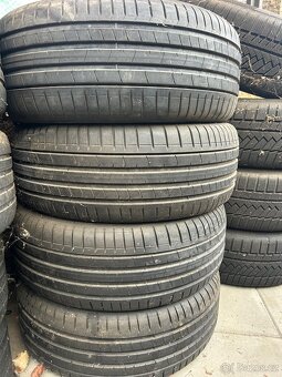 prodam 4 ks pneu 235/50/19 Pirelli - 4