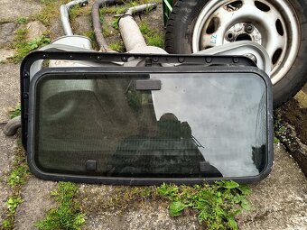 VW Polo r. v. 1998, 1,4 benzin, všechny dveře a další díly - 4