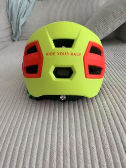 Helma na kolo R2 - 4