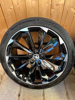 Sada kol Škoda Superb Sportline Supernova 235/40 R19 - 4