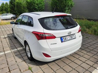 Hyundai i30 1.6 CRDI 81kW kombi, 2016, NOVÉ V ČR, DPH - 4
