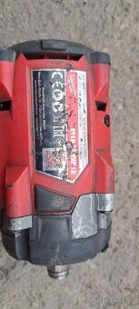 Rázový utahovák Milwaukee 18v - 4