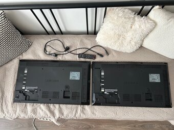 2x Samsung DM32E, FHD - 4
