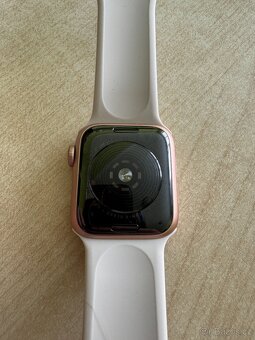 Apple Watch SE 40mm Rose gold - 4