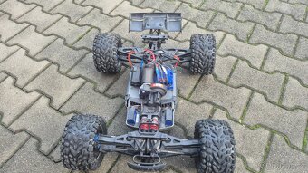 Traxxas E-Revo 1:8 VXL RTR - 4