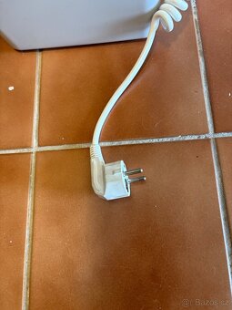 elektrický žebřík / radiátor do koupelny - 4